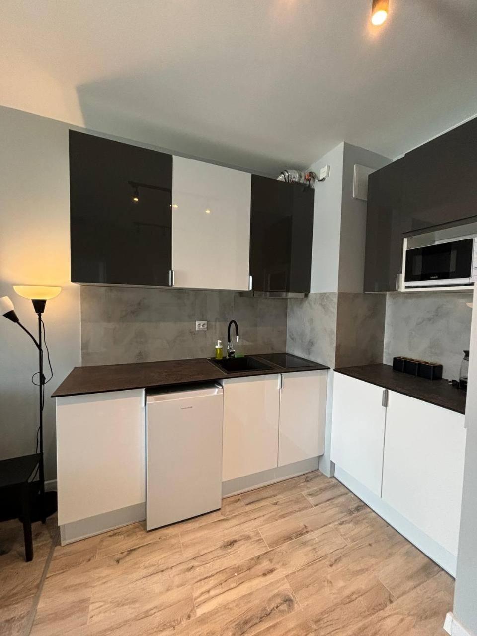 Star A122 Apartment *