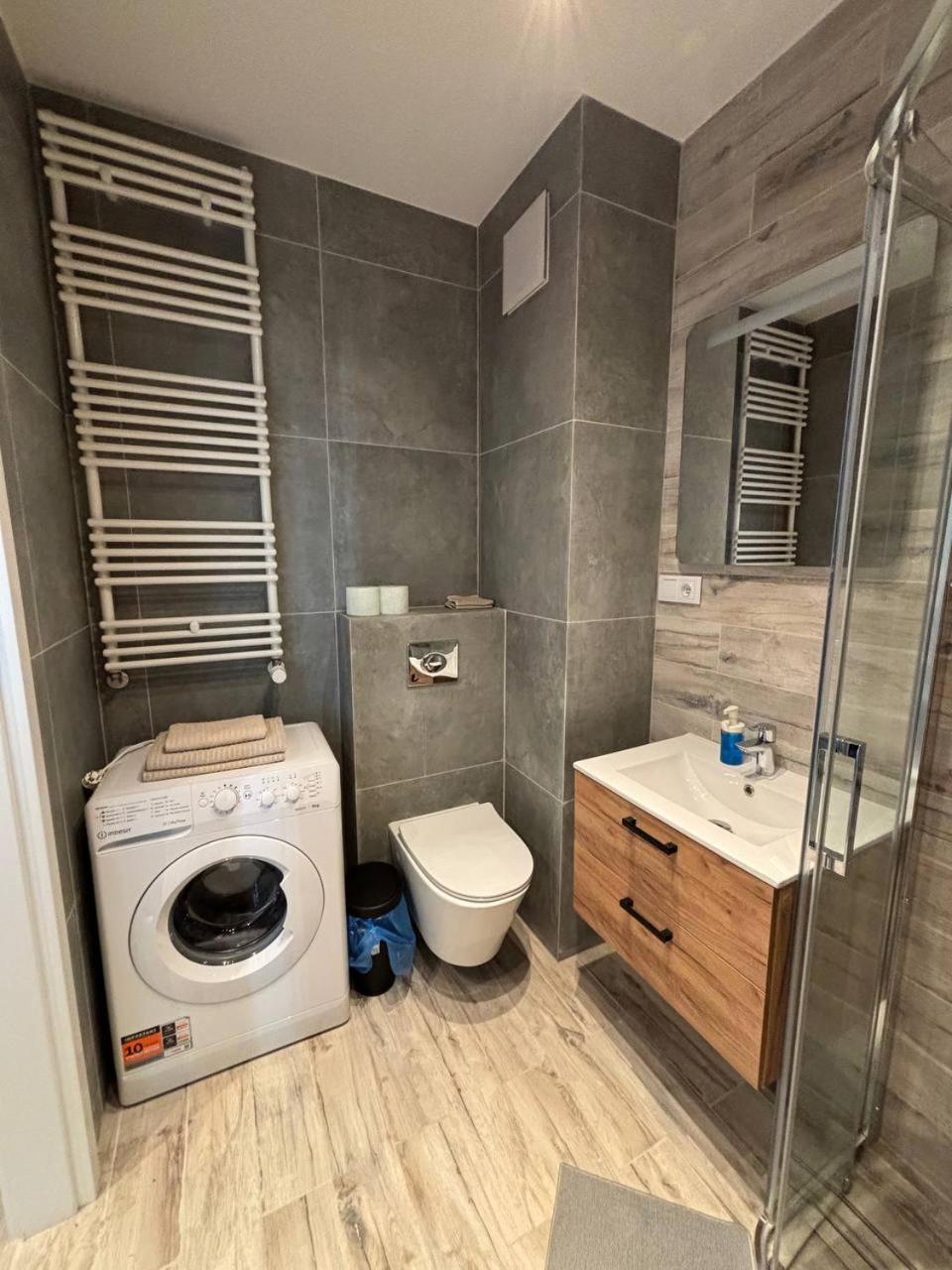 Star A122 Апартаменти *